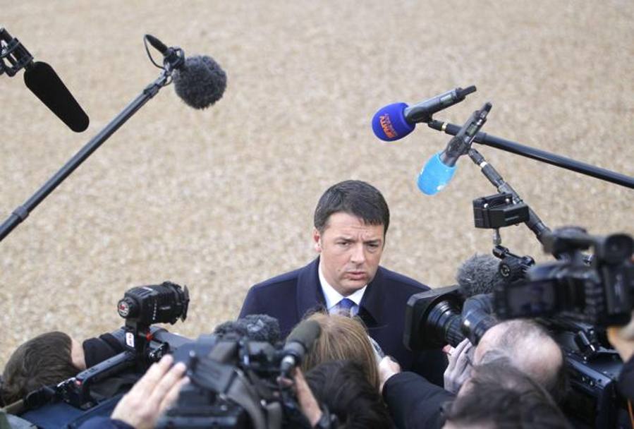 Presente anche Renzi: Questa vicenda dolorosa deve portare ciascuno di noi a riflettere su cosa significa l&#39;Europa